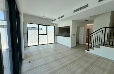Spacious 4BHK | Park Backing | Bright Layout